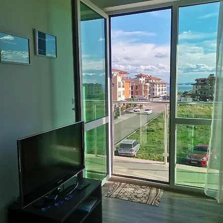 Апартамент Clara Sea View
