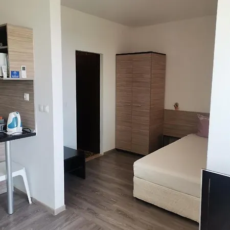 Clara Sea View Apartament Burgas City